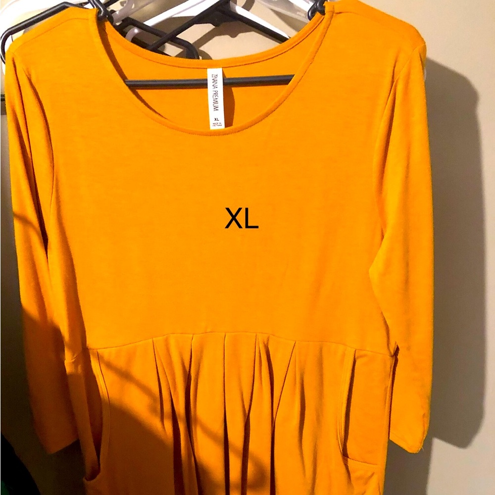 Yellow dress half length sleeves